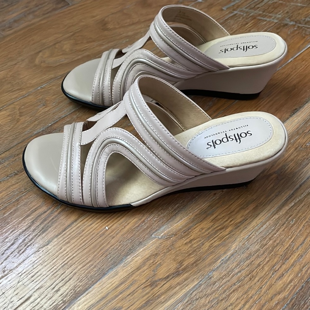 Tan wedges
